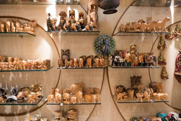 Istock Indian gift shop selling souvenirs and Rajasthani gifts,